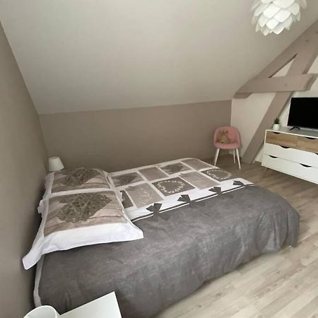appartement maison en duplex 80m² jardin terrasse Saint-Julien-les-Villas Buitenkant foto