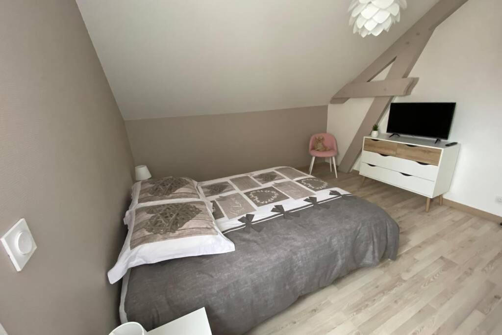 appartement maison en duplex 80m² jardin terrasse Saint-Julien-les-Villas Buitenkant foto