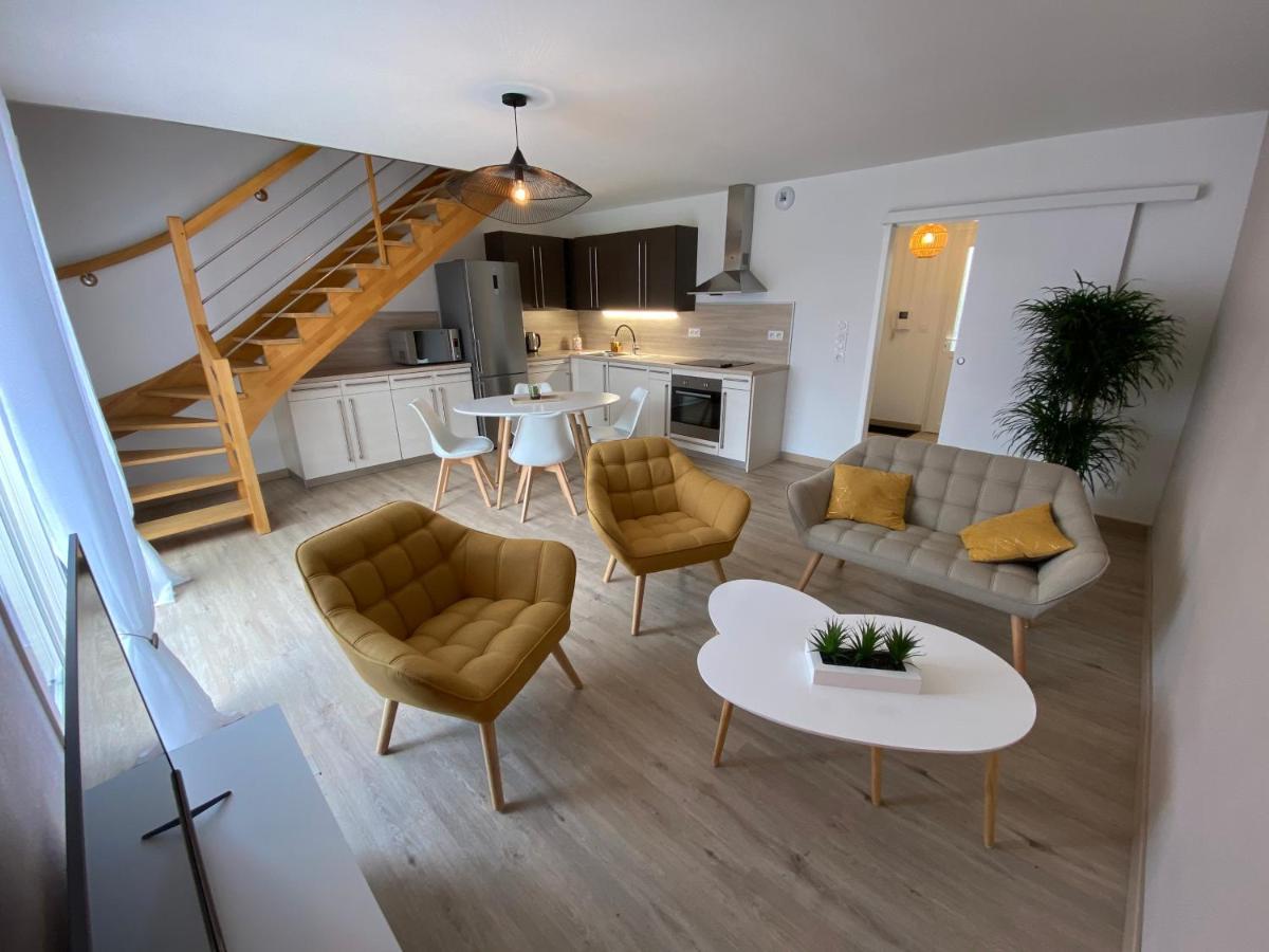 appartement maison en duplex 80m² jardin terrasse Saint-Julien-les-Villas Buitenkant foto